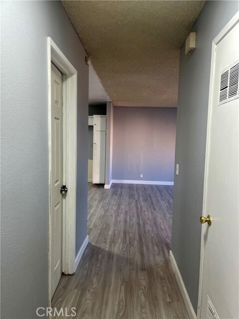 Building Photo - 16535 Pine St