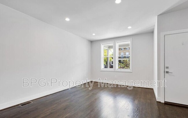 Building Photo - 4122 5th St NW