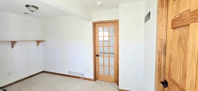 Building Photo - 56 Sheep Ridge Rd