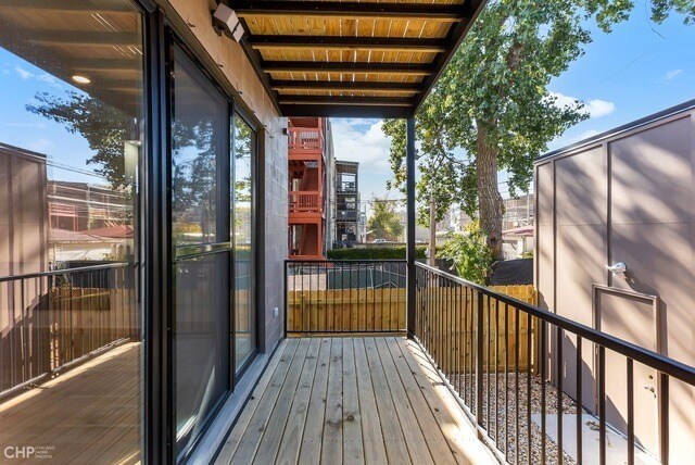 Building Photo - 4846 S St Lawrence Ave