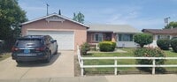 Building Photo - House in Sacramento for Rent!