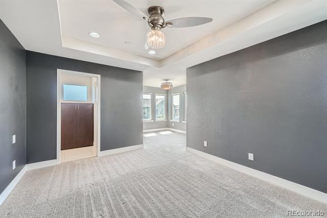 Building Photo - 6633 Avrum Dr