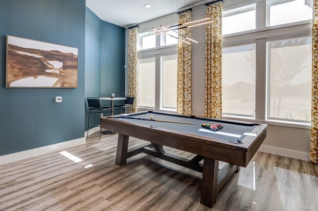 Building Photo - 255 Williamsburg Pkwy