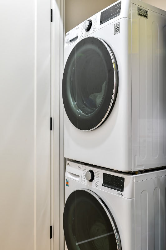 Building Photo - 1224 W 24th St