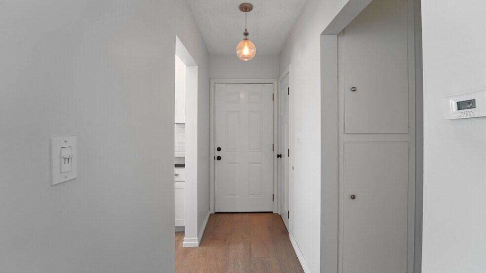 Building Photo - 225 Marine Ave