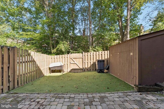 Building Photo - 12098 Winona Dr