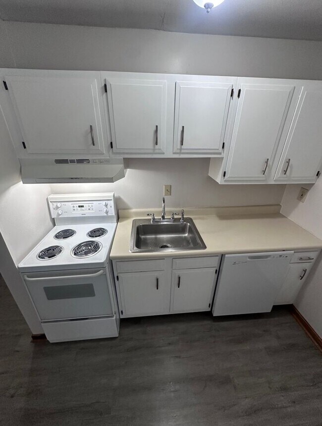 Building Photo - Town House for Rent in Liverpool