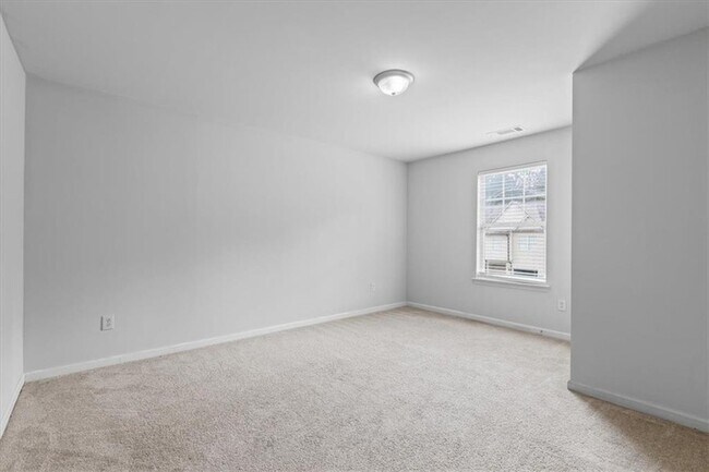 Building Photo - 360 Turtle Creek Dr