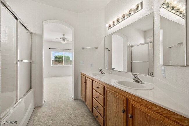 Building Photo - 6804 Rosinwood St