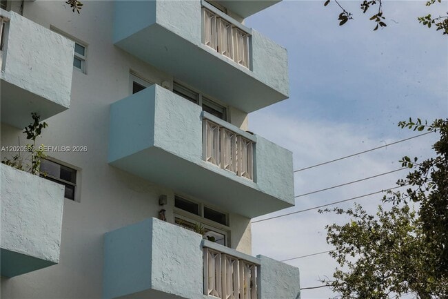 Building Photo - 301 Jefferson Ave