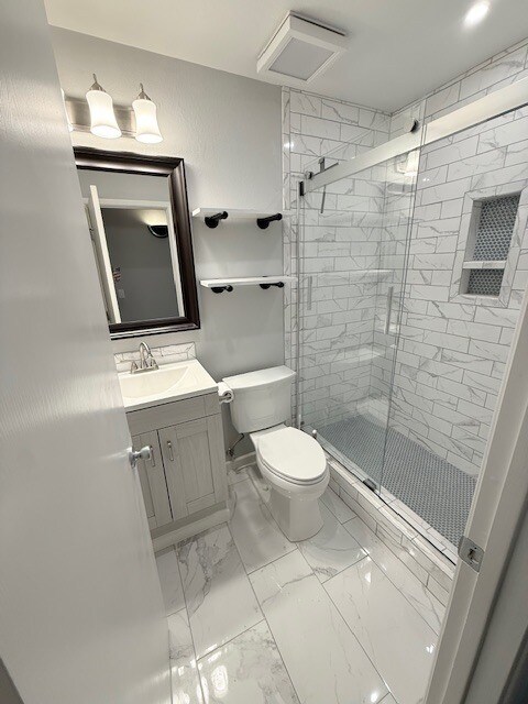 Building Photo - FOR RENT