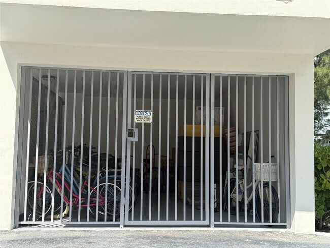 Building Photo - 1630 N Ocean Blvd