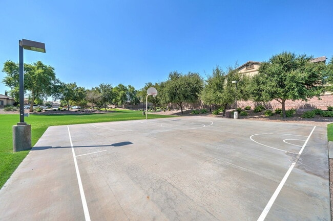 Building Photo - 4221 S Danyell Dr