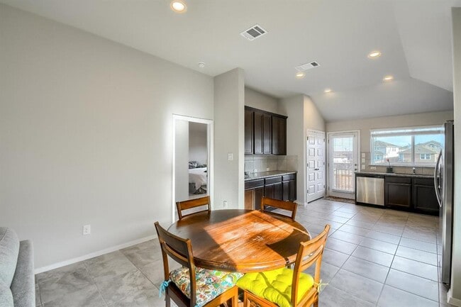 Building Photo - 5616 Corso Ct