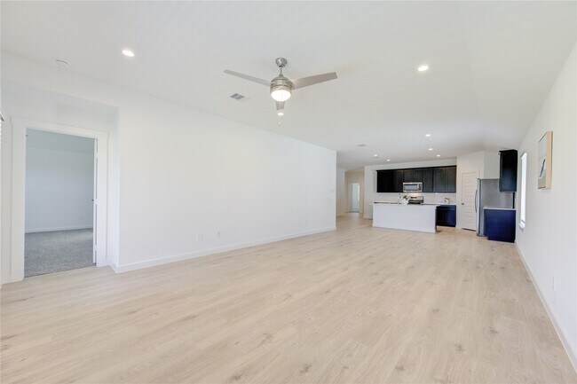 Building Photo - 8038 Tropea Dr
