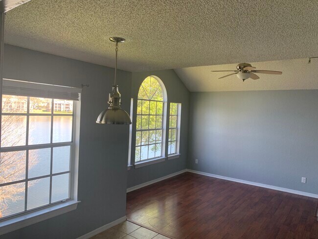 Building Photo - 1037 S Hiawassee Rd