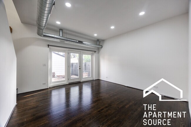 Building Photo - 913 N Honore St