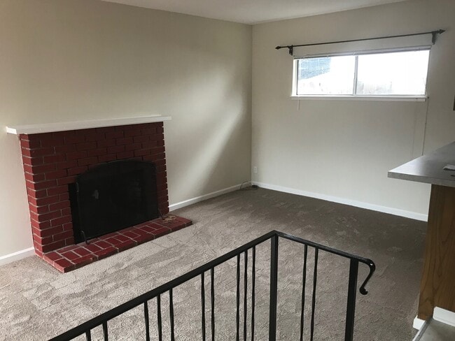 Building Photo - Home adjacent to park with new paint and n...