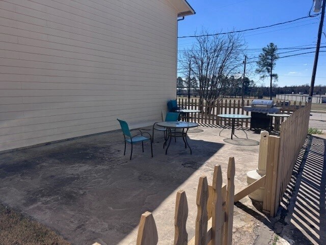 Building Photo - 2905 Clarksville St