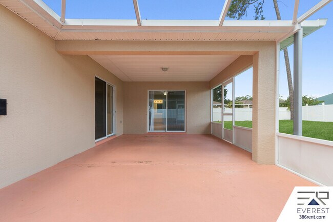 Building Photo - 30 Red Mill Dr