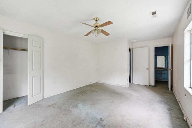 Building Photo - 615 Macon St