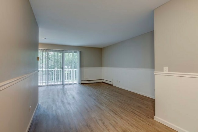 Building Photo - 33302 Kingslane Ct