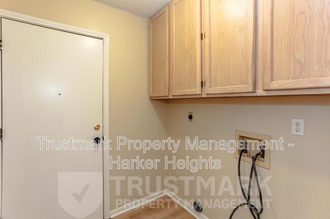 Building Photo - 4805 Frontier Trail