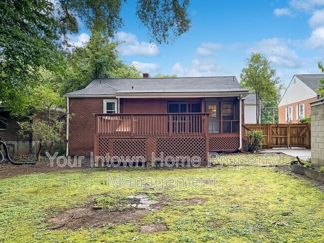 Building Photo - 430 Lynnhaven Dr SW