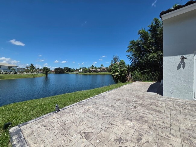 Building Photo - 15037 Brighton Ln
