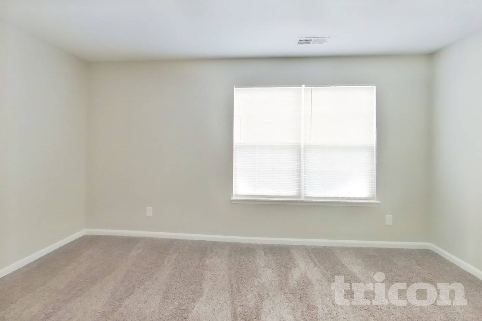 Building Photo - 501 Foliage Ln