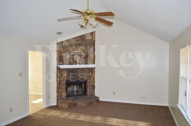 Building Photo - 6045 Holly Heights Cove