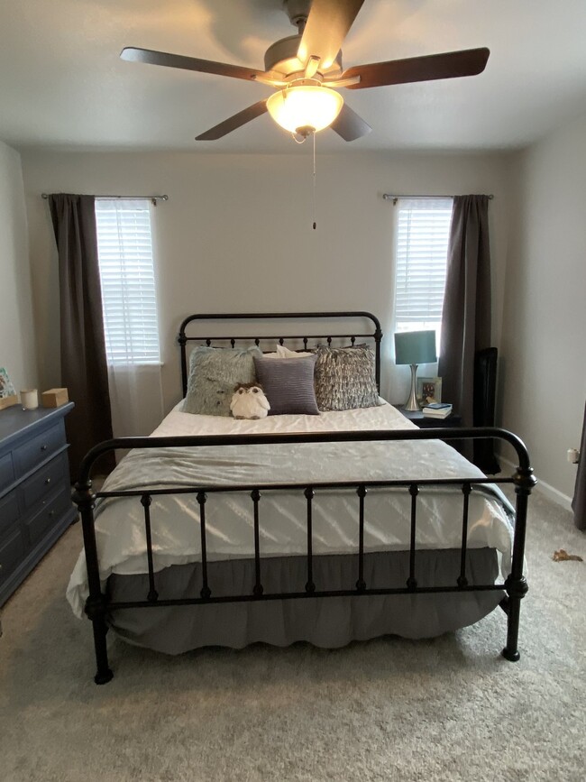 Building Photo - 3 bedroom Wolf Ranch Townhome - Laurel Mou...