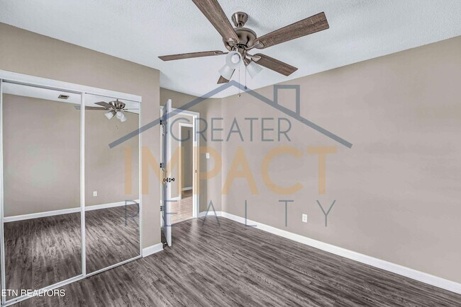 Building Photo - 1045 Blinken St