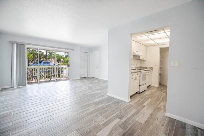 Building Photo - 8630 Blind Pass Rd