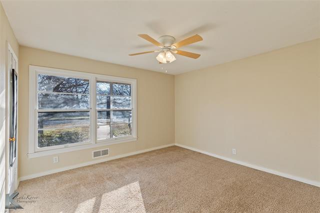 Building Photo - 4042 Benbrook St
