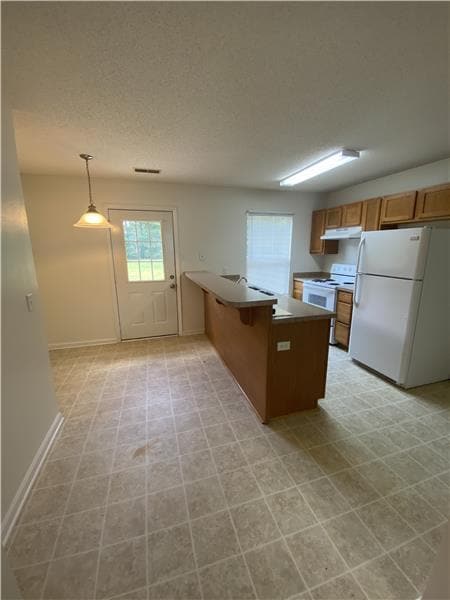 Building Photo - 417 Shadowbrook Cir