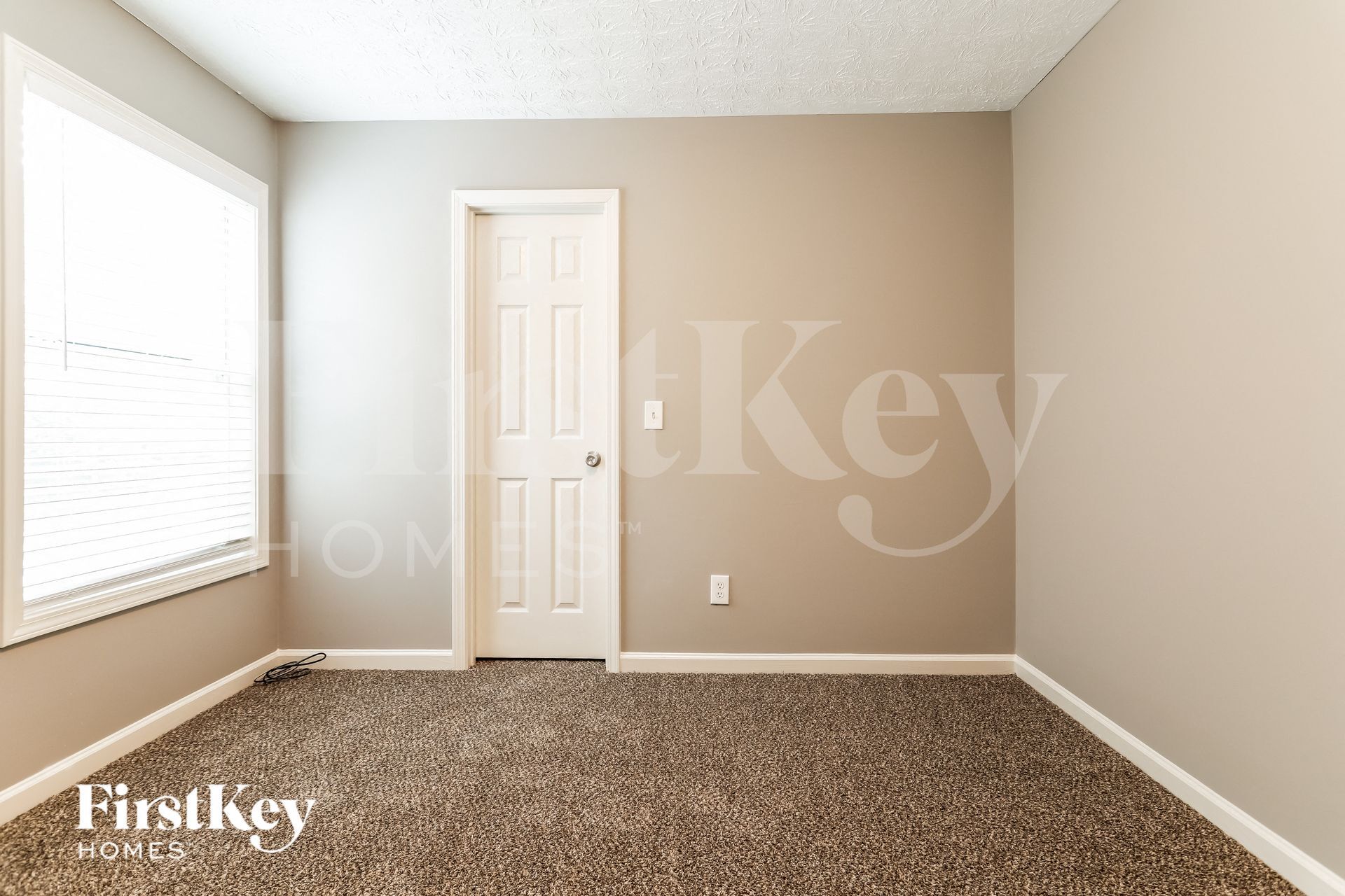 Building Photo - 3985 Fallbrook Dr NW