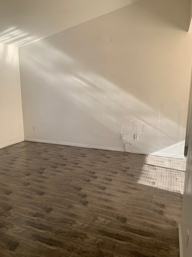 Building Photo - 2350 Osbun Rd