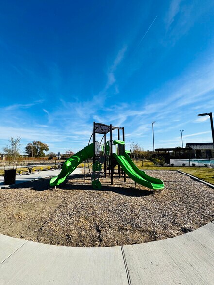 Building Photo - 3924 Pontchartrain Pkwy