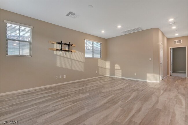 Building Photo - 41 Lomita Heights Dr