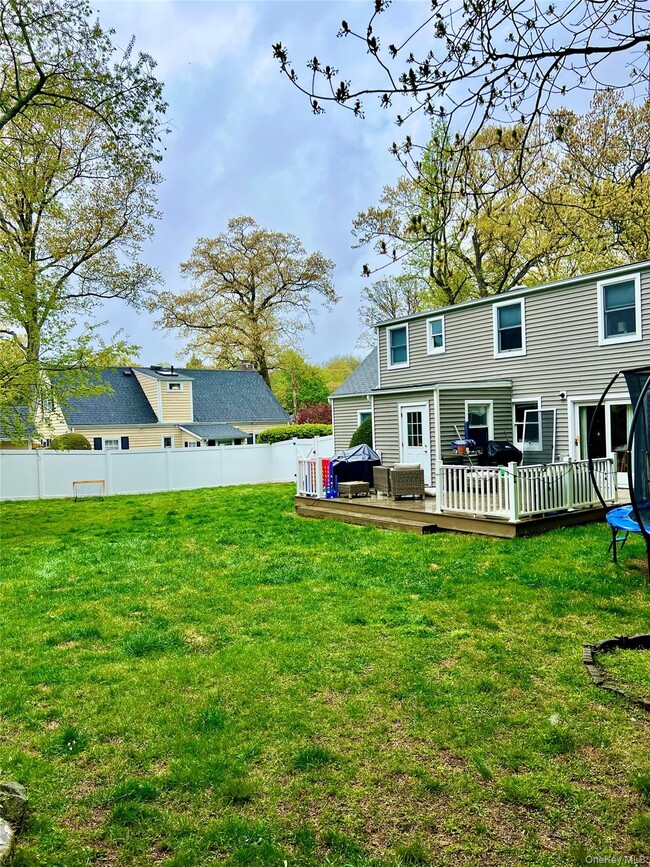 Building Photo - 46 Beechwood Rd