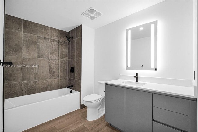 Building Photo - 307 SW 5th St