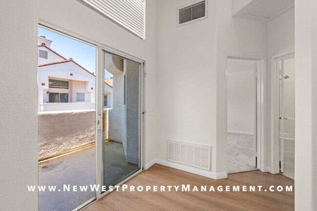 Building Photo - Newly renovated 2-bedroom UTC townhome in the coveted Andria of Renaissance at La Jolla community...
