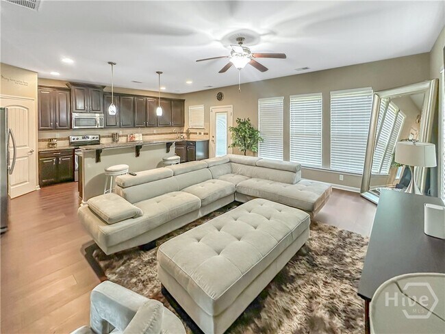 Building Photo - 278 Willow Point Cir