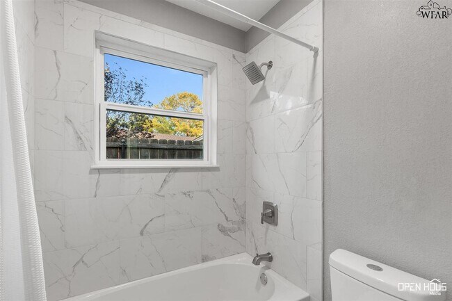 Building Photo - 4303 Prince Edward Dr