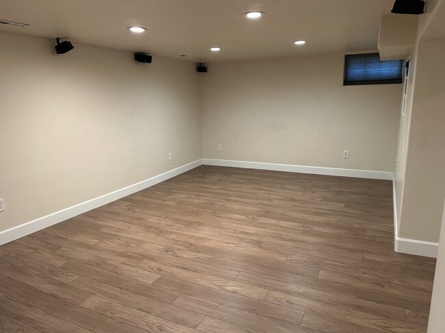 Building Photo - 4893 S 1250 W