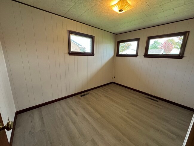 Building Photo - 109 Clayton Dr