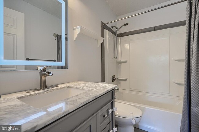 Building Photo - 8301 Whitebark Ct