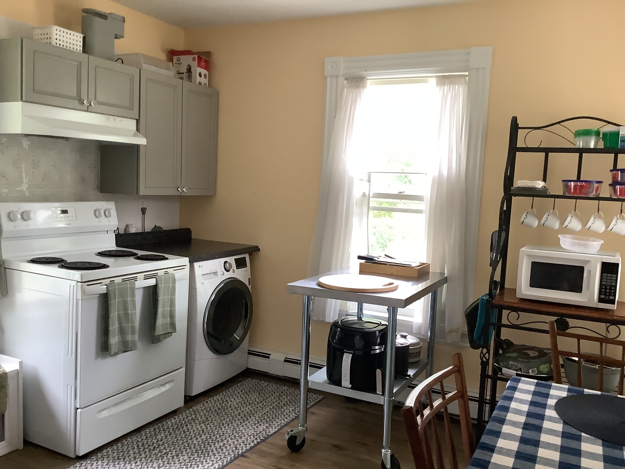 Kitchen - 18 Hospital Hill Rd