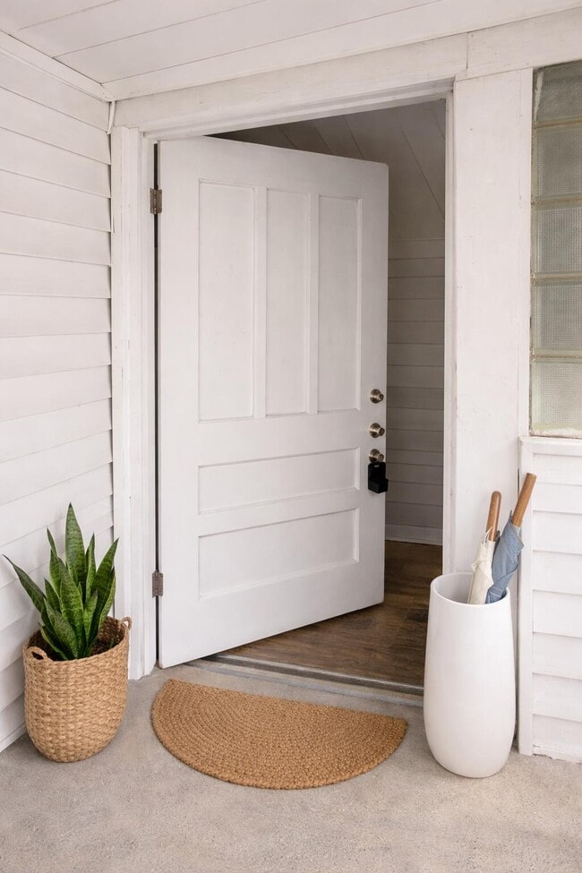 Building Photo - 2910 Mexico Gravel Rd